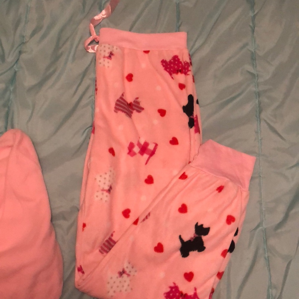 Pajama Set - Picture 3 of 7